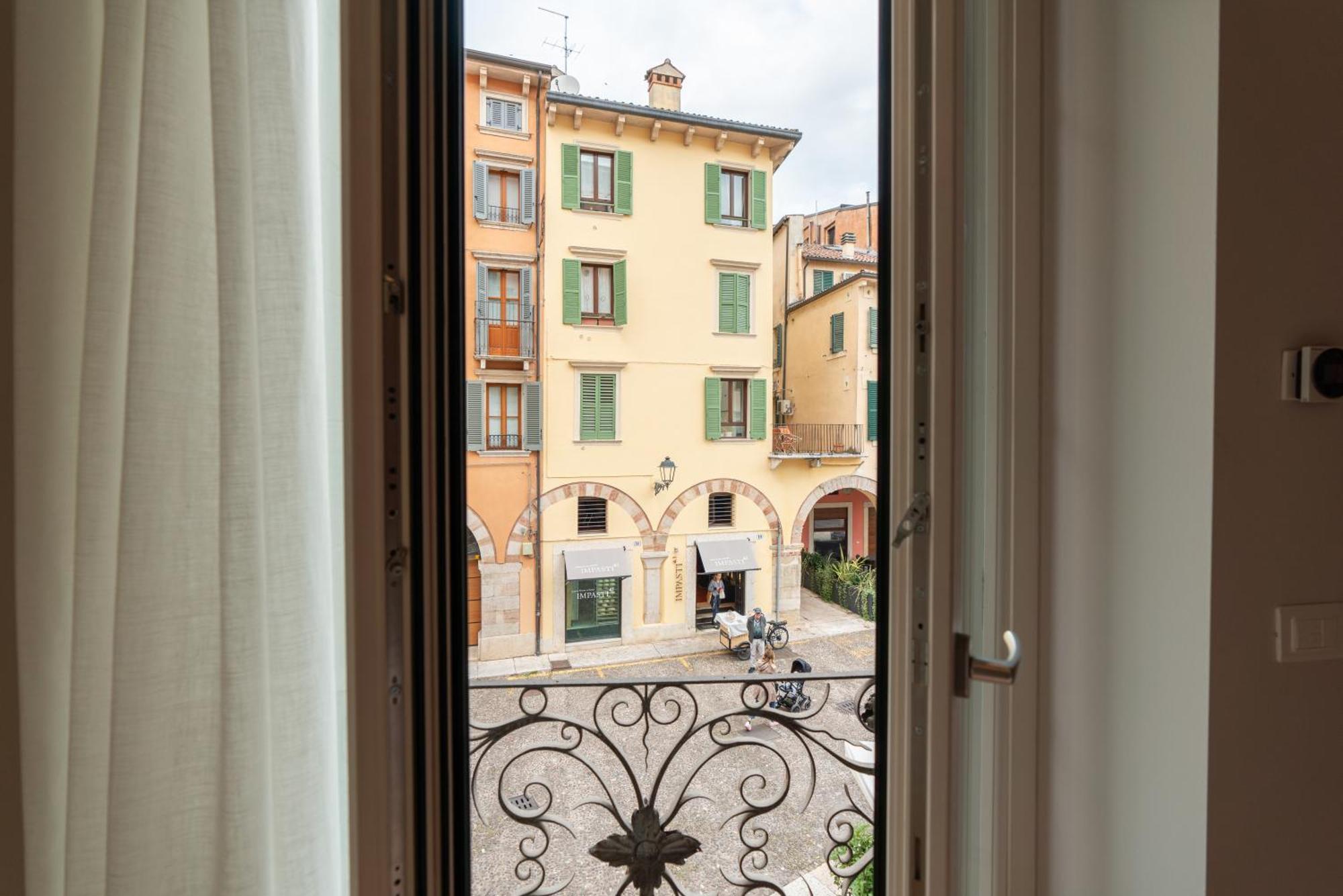 מלון ורונה Palazzo Biasini By Postcardsfrom מראה חיצוני תמונה
